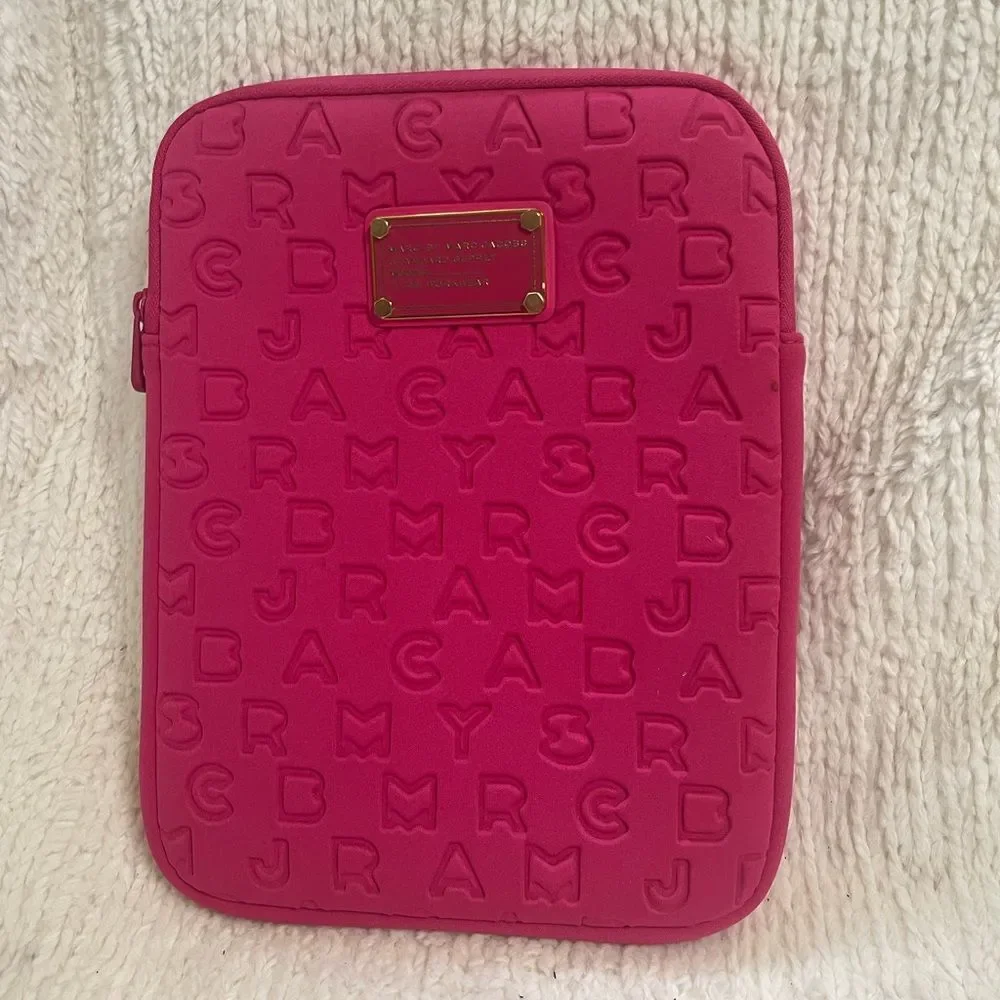 Marc by Marc Jacobs Embossed Hot Pink Tablet Sleeve, padded IPad, tablet case